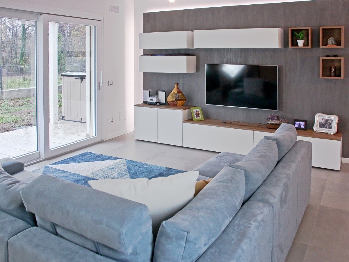 Villa classica in legno a Cenate Sopra Bergamo